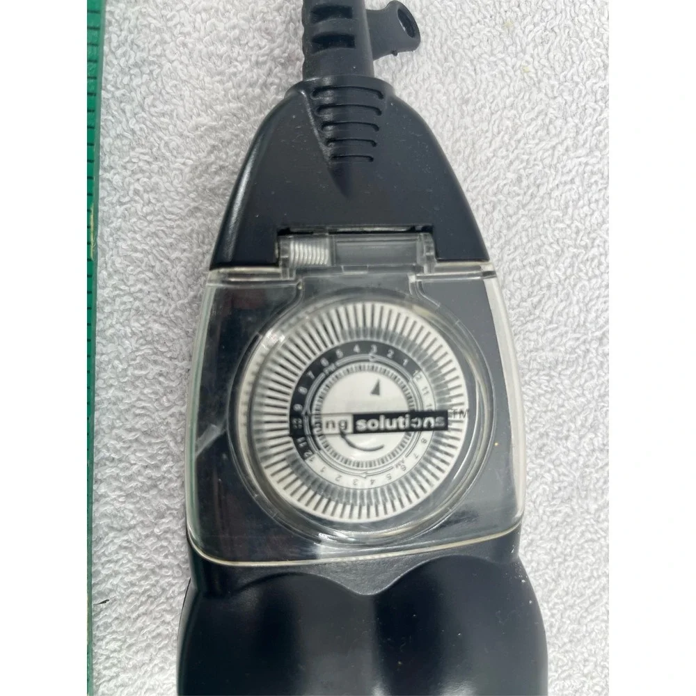 Living Solutions 24-Hour Mechanical Timer Dual Outlet Indoor Outdoor